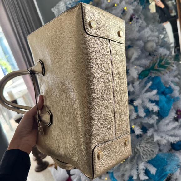 Michael Kors Mercer Large Metallic Pebbled Leather Tote Gold Shoulder Bag - Picture 3 of 9